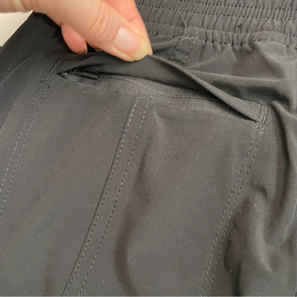 Athleta Pants Chelsea Utility Jogger Cargo Pockets Lightweight Athletic Black